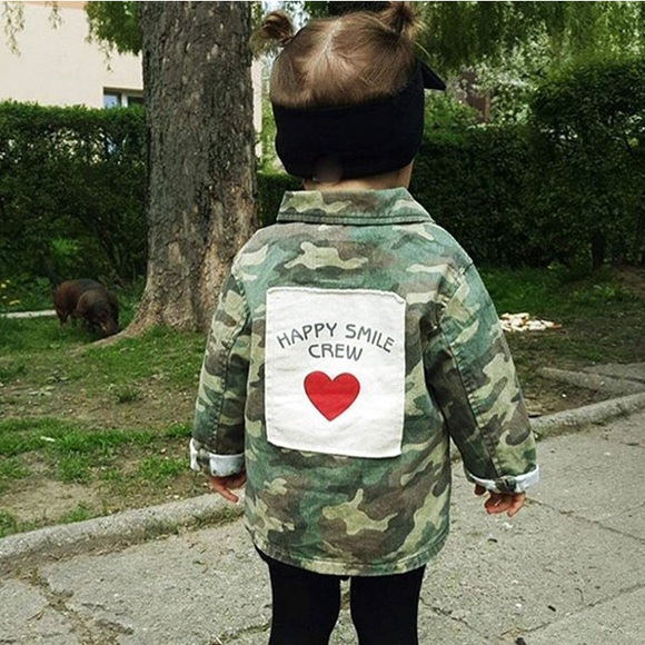 Other - Camo print ‘happy smile crew’ button down coat